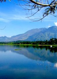 Danau Siombak