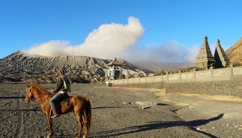 batu wisata promo Bromo 1001malam.com  Tour Paket