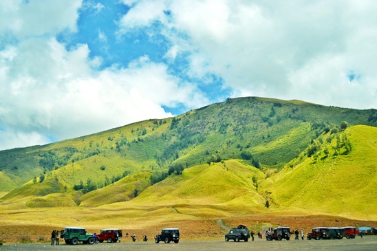 BROMO FAMILY SUNRISE TOUR PACKAGE - 1001malam.com